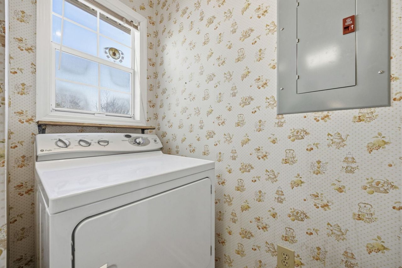 1145 Forest Dr. Photo 22