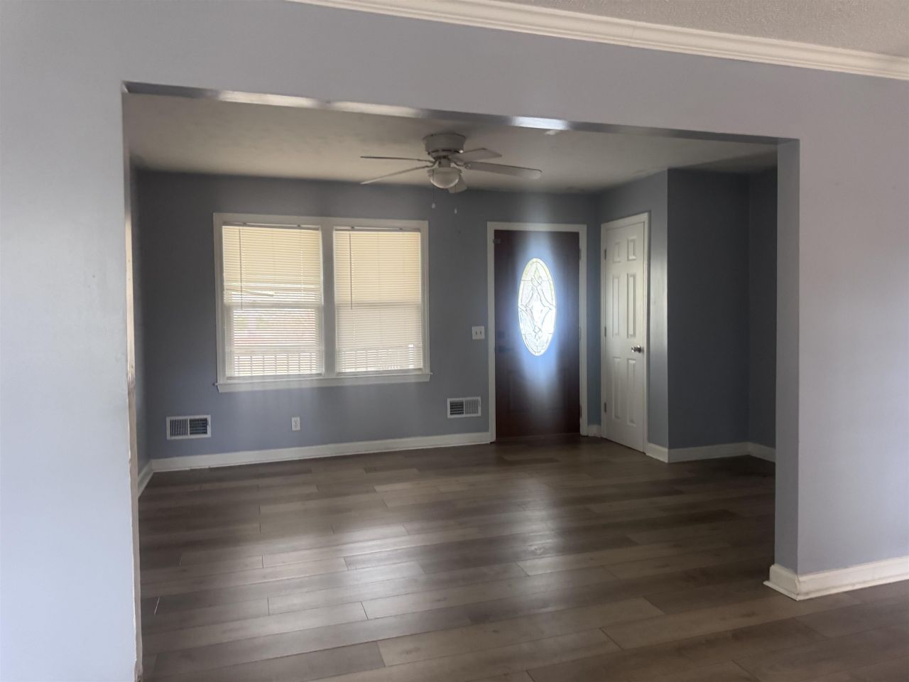 302 W 1st Ave. N Photo 3