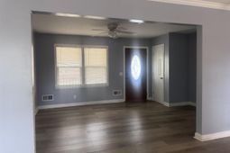 302 W 1st Ave. N photo 4