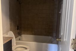 302 W 1st Ave. N photo 4