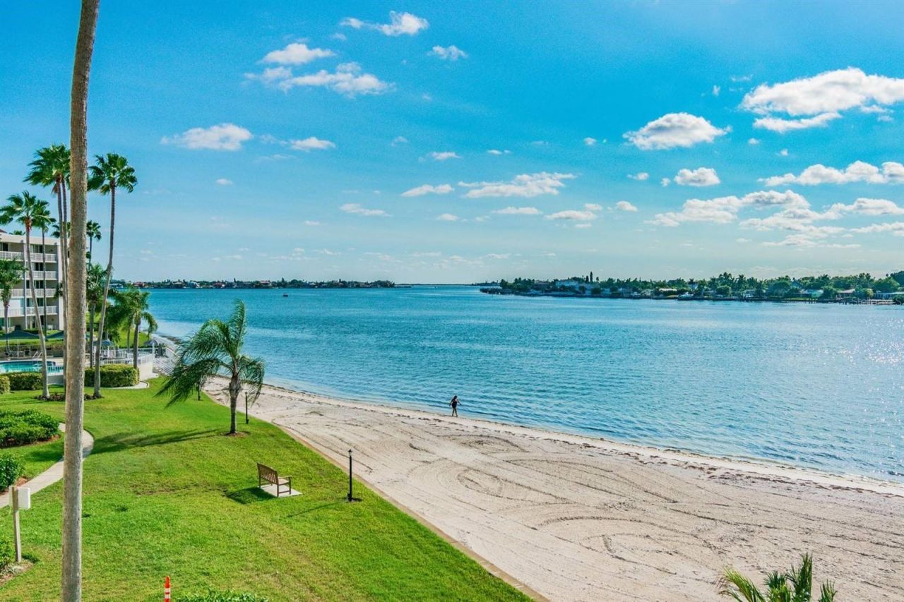 5901 Bahia Del Mar Circle, Unit 223, Saint Petersburg, FL 33715 Photo