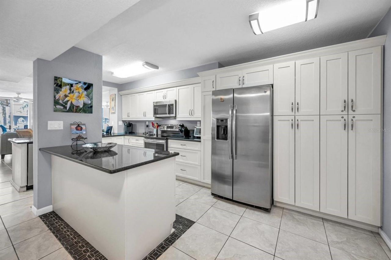 5901 Bahia Del Mar Circle, Unit 223, Saint Petersburg, FL 33715 Photo