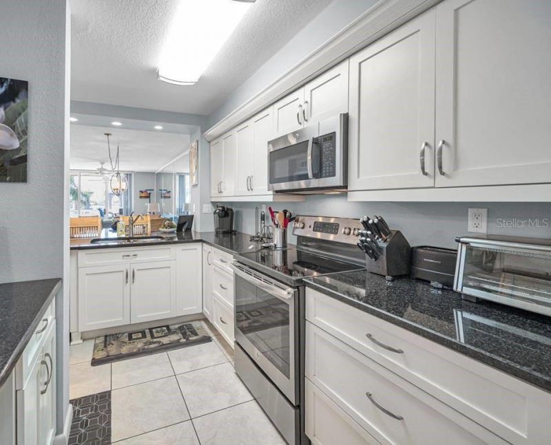 5901 Bahia Del Mar Circle, Unit 223, Saint Petersburg, FL 33715 Photo