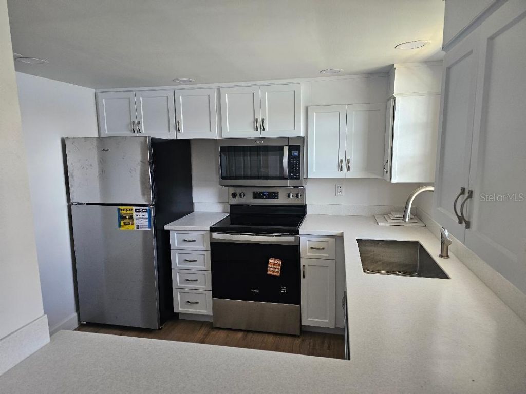 8822 Bay Pointe Drive, Unit 104, Tampa, FL 33615 Photo