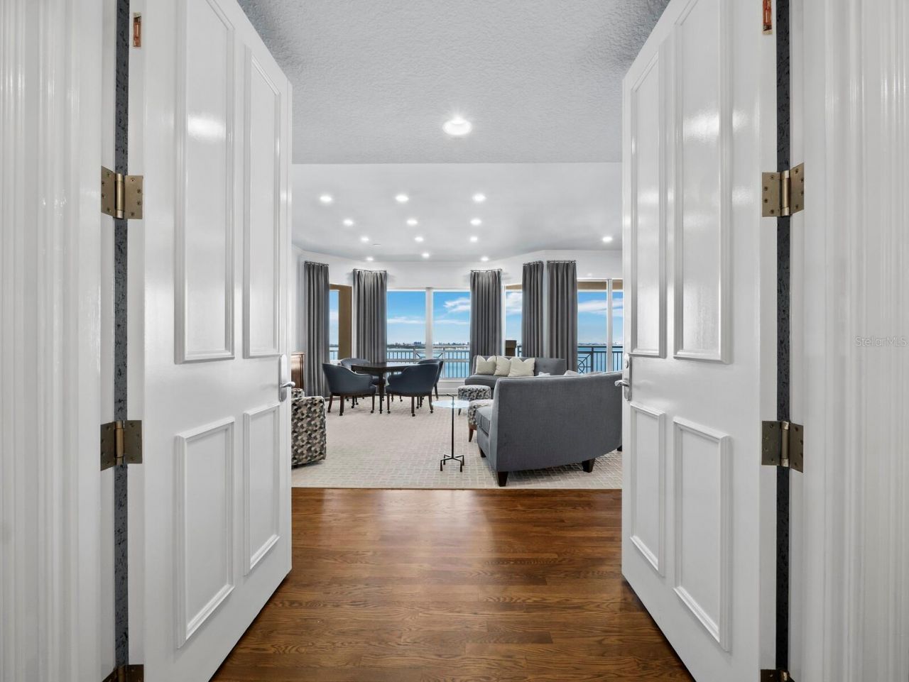 35 Watergate Drive, Unit 1403, Sarasota, FL 34236 Photo