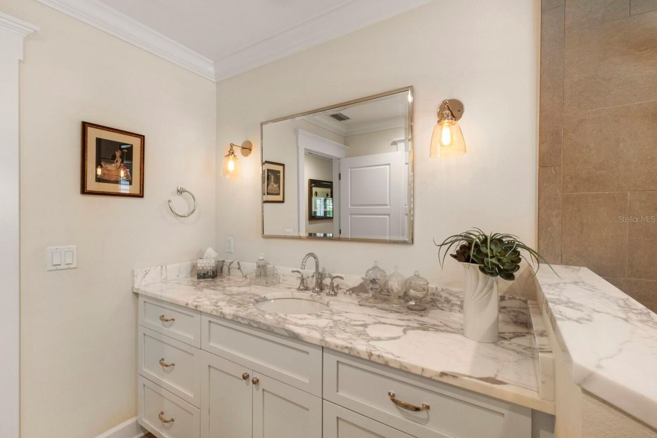 807 S Bay Boulevard, Anna Maria, FL 34216 Photo