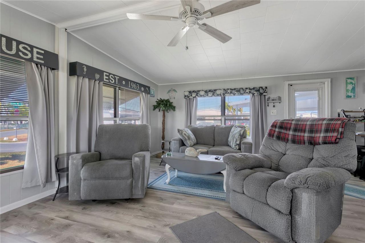 5127 8th Street W, Bradenton, FL 34207 Photo