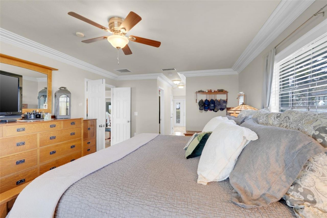 3111 Lakeshore Drive, Mount Dora, FL 32757 Photo