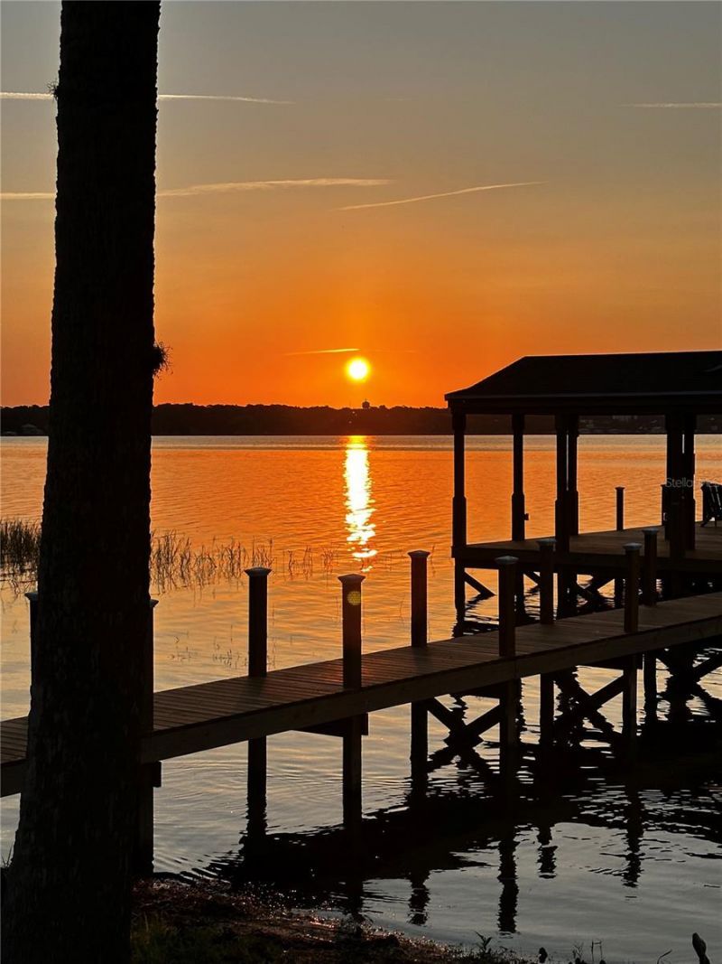 3111 Lakeshore Drive, Mount Dora, FL 32757 Photo