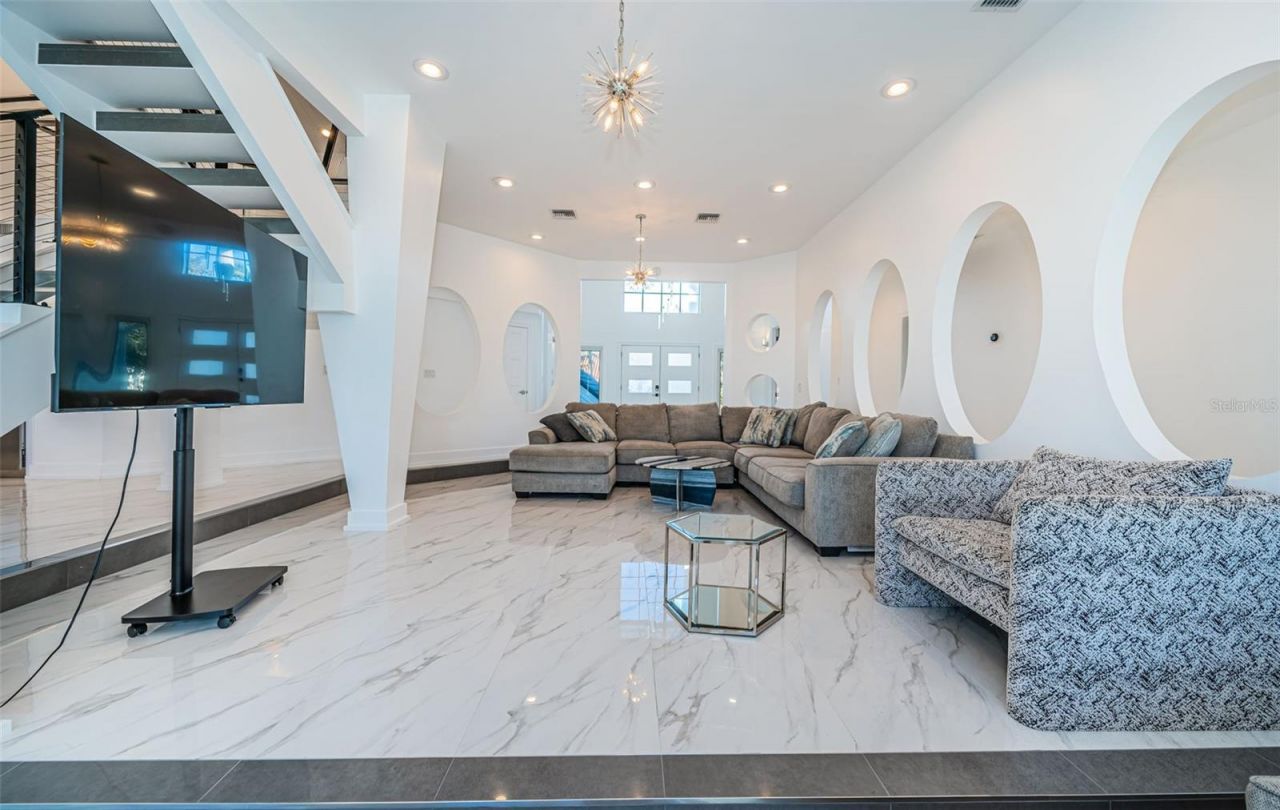 5212 62nd Avenue S, Saint Petersburg, FL 33715 Photo