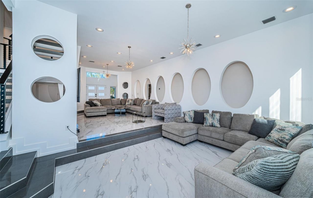 5212 62nd Avenue S, Saint Petersburg, FL 33715 Photo