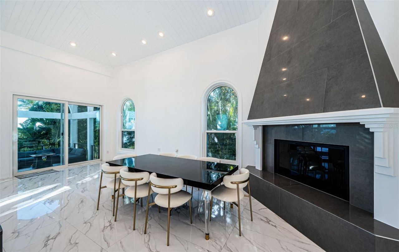 5212 62nd Avenue S, Saint Petersburg, FL 33715 Photo