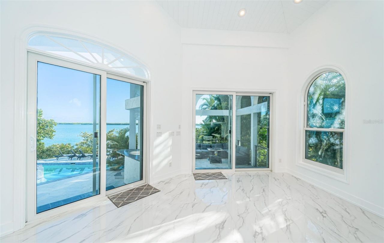 5212 62nd Avenue S, Saint Petersburg, FL 33715 Photo