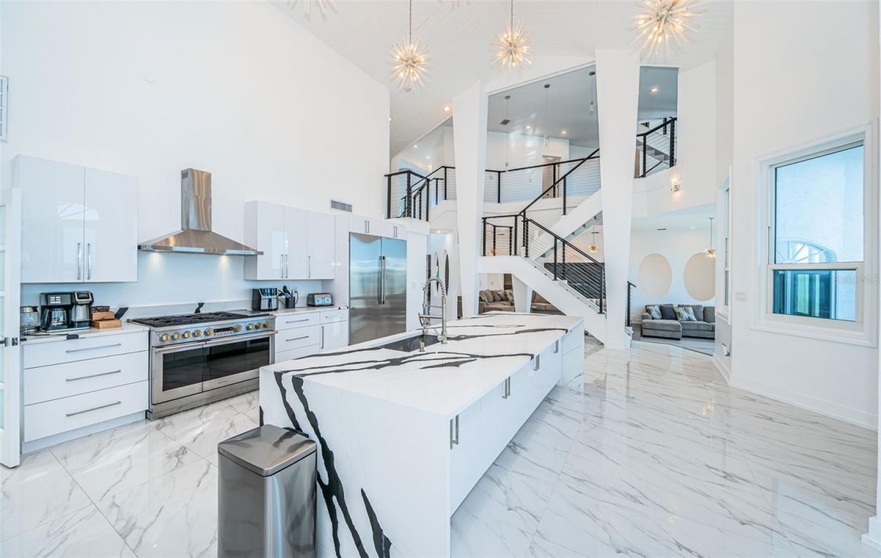 5212 62nd Avenue S, Saint Petersburg, FL 33715 Photo