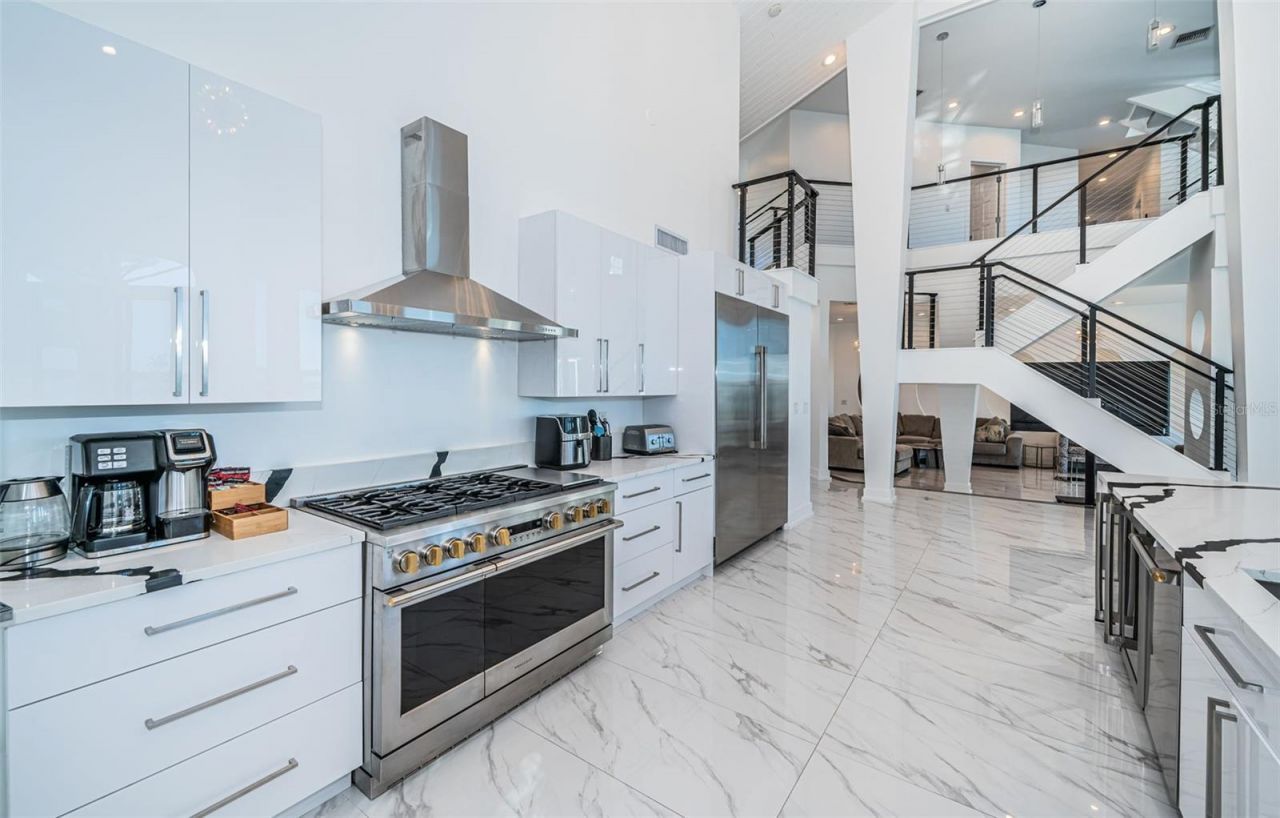 5212 62nd Avenue S, Saint Petersburg, FL 33715 Photo