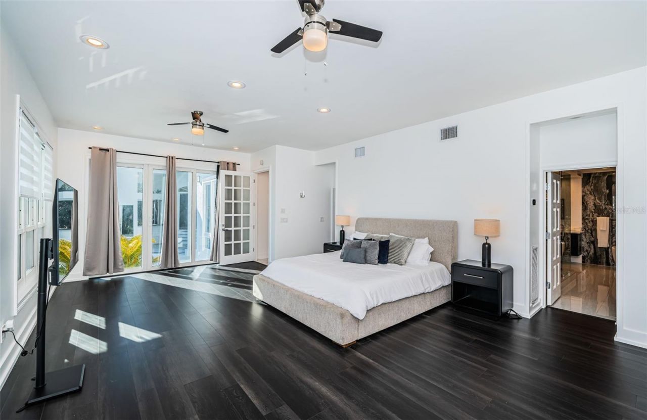 5212 62nd Avenue S, Saint Petersburg, FL 33715 Photo