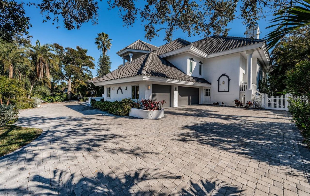 5212 62nd Avenue S, Saint Petersburg, FL 33715 Photo