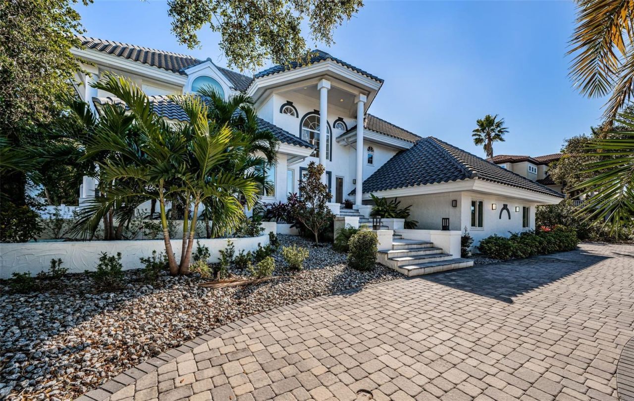 5212 62nd Avenue S, Saint Petersburg, FL 33715 Photo