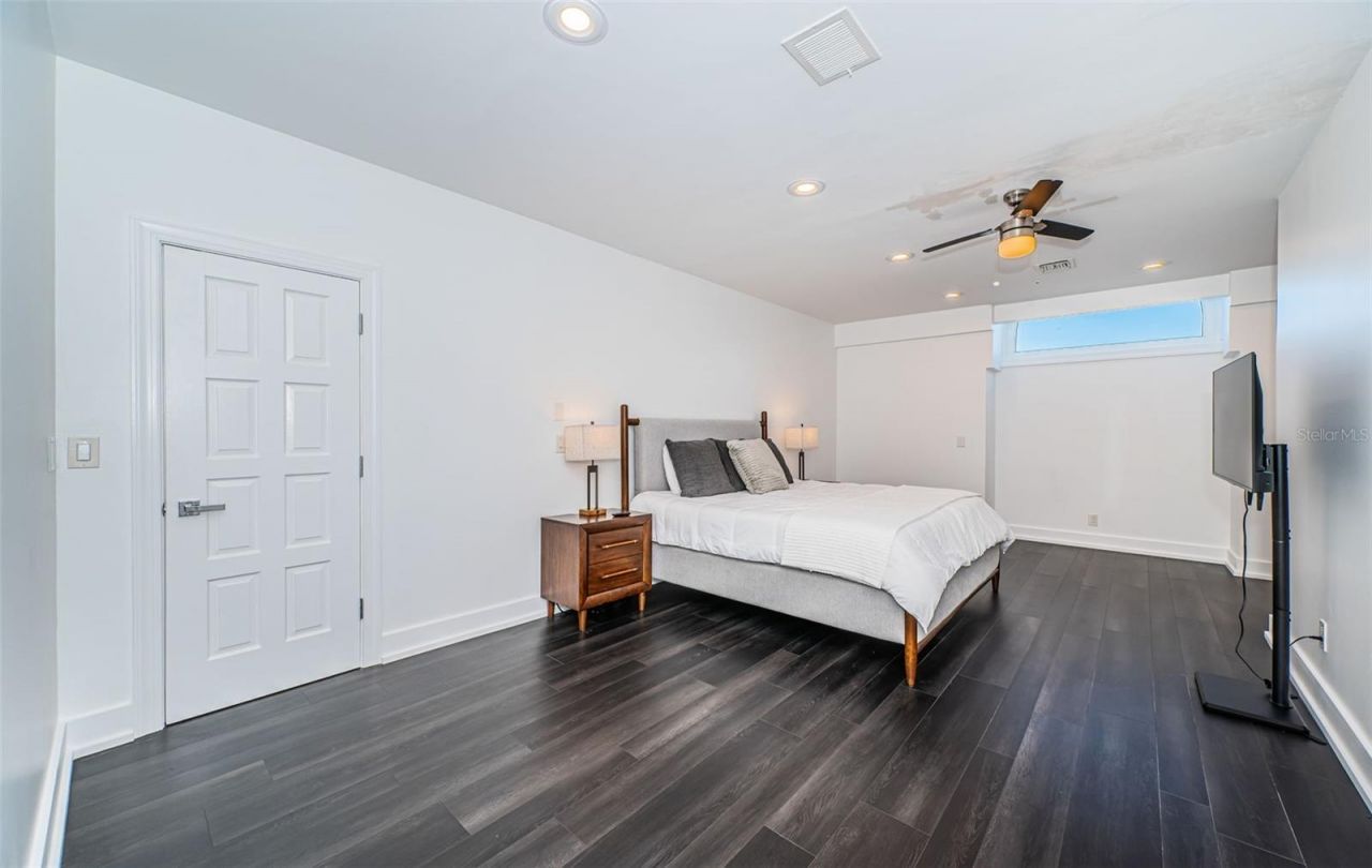 5212 62nd Avenue S, Saint Petersburg, FL 33715 Photo