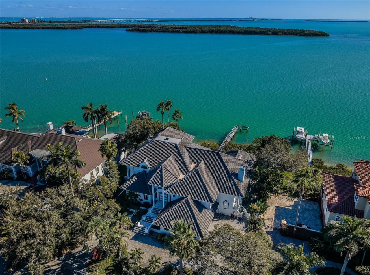 5212 62nd Avenue S, Saint Petersburg, FL 33715 Photo