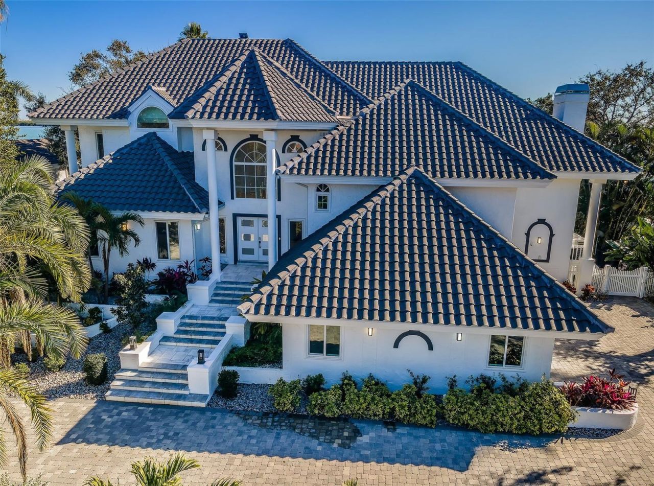 5212 62nd Avenue S, Saint Petersburg, FL 33715 Photo