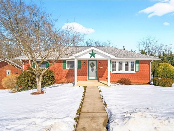 800 Parker Ave, Scottdale, PA 15683