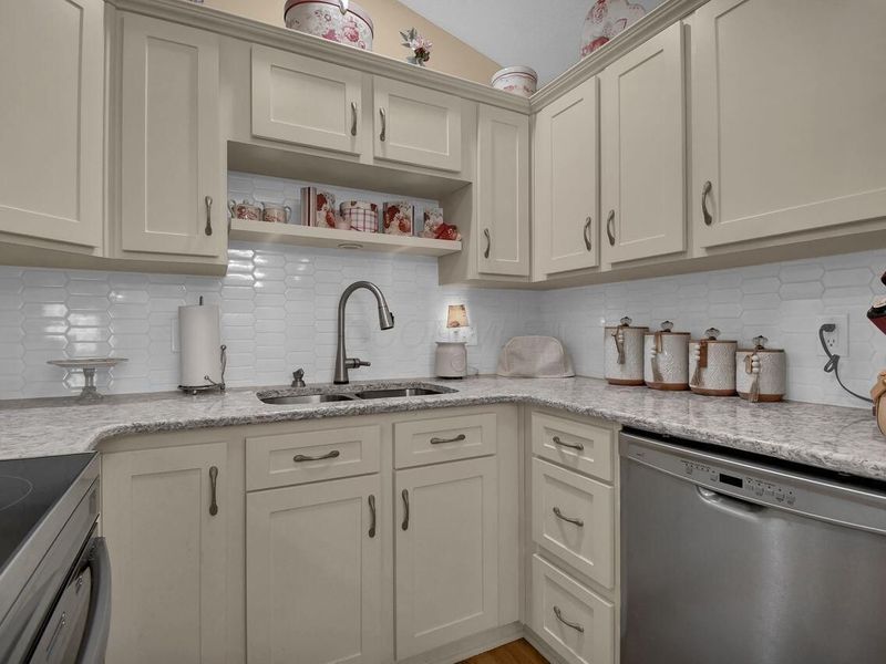 574 Blakeley Place, Newark, OH 43055 Photo 13