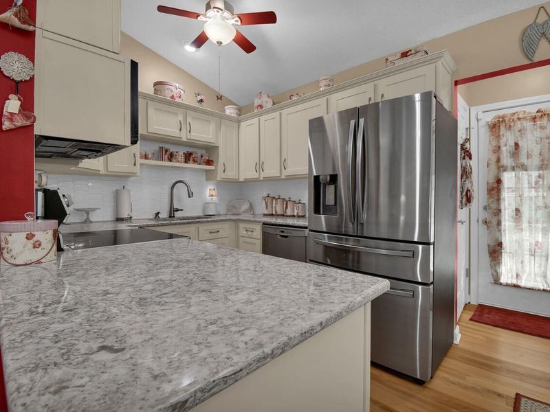 574 Blakeley Place, Newark, OH 43055 Photo 14