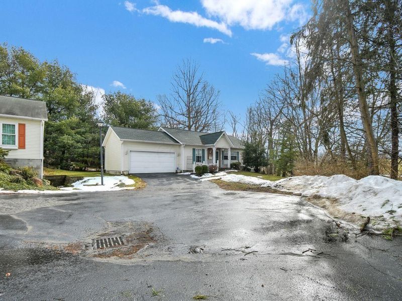 574 Blakeley Place, Newark, OH 43055 Photo 2