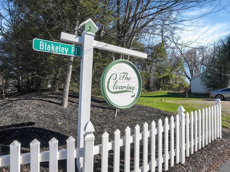 574 Blakeley Place, Newark, OH 43055 Photo 3