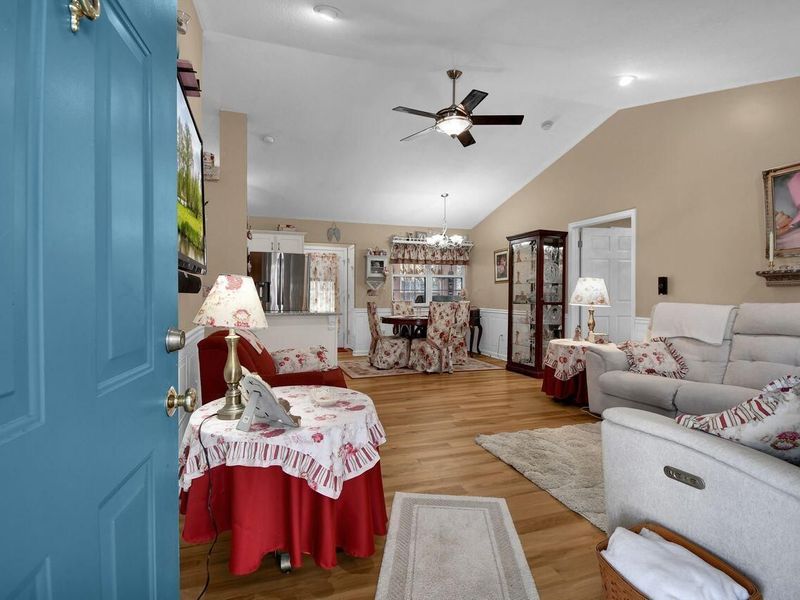 574 Blakeley Place, Newark, OH 43055 Photo 4