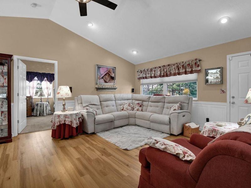 574 Blakeley Place, Newark, OH 43055 Photo 6