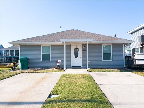 4920 FRAN Lane, Barataria, LA 70036