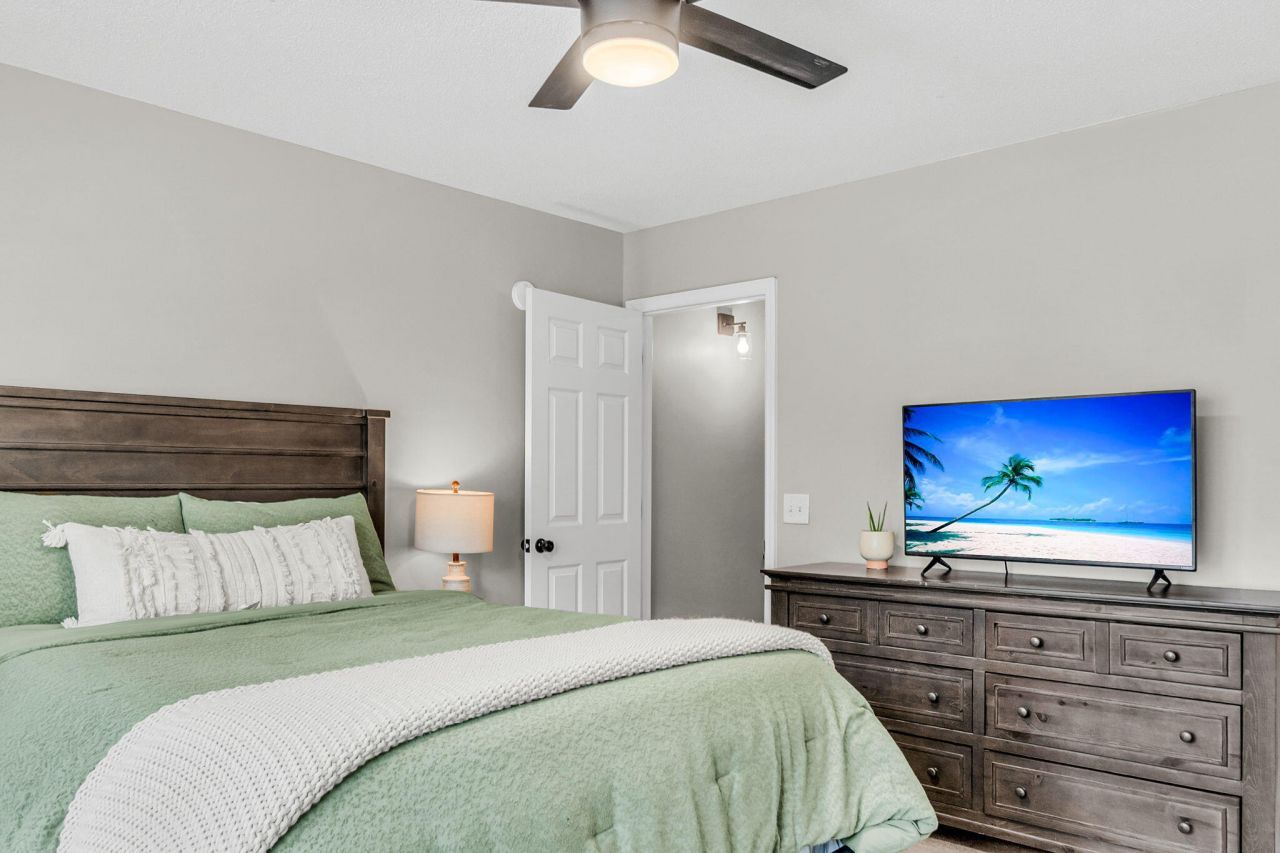 4779 Skillmaster Court Photo 10