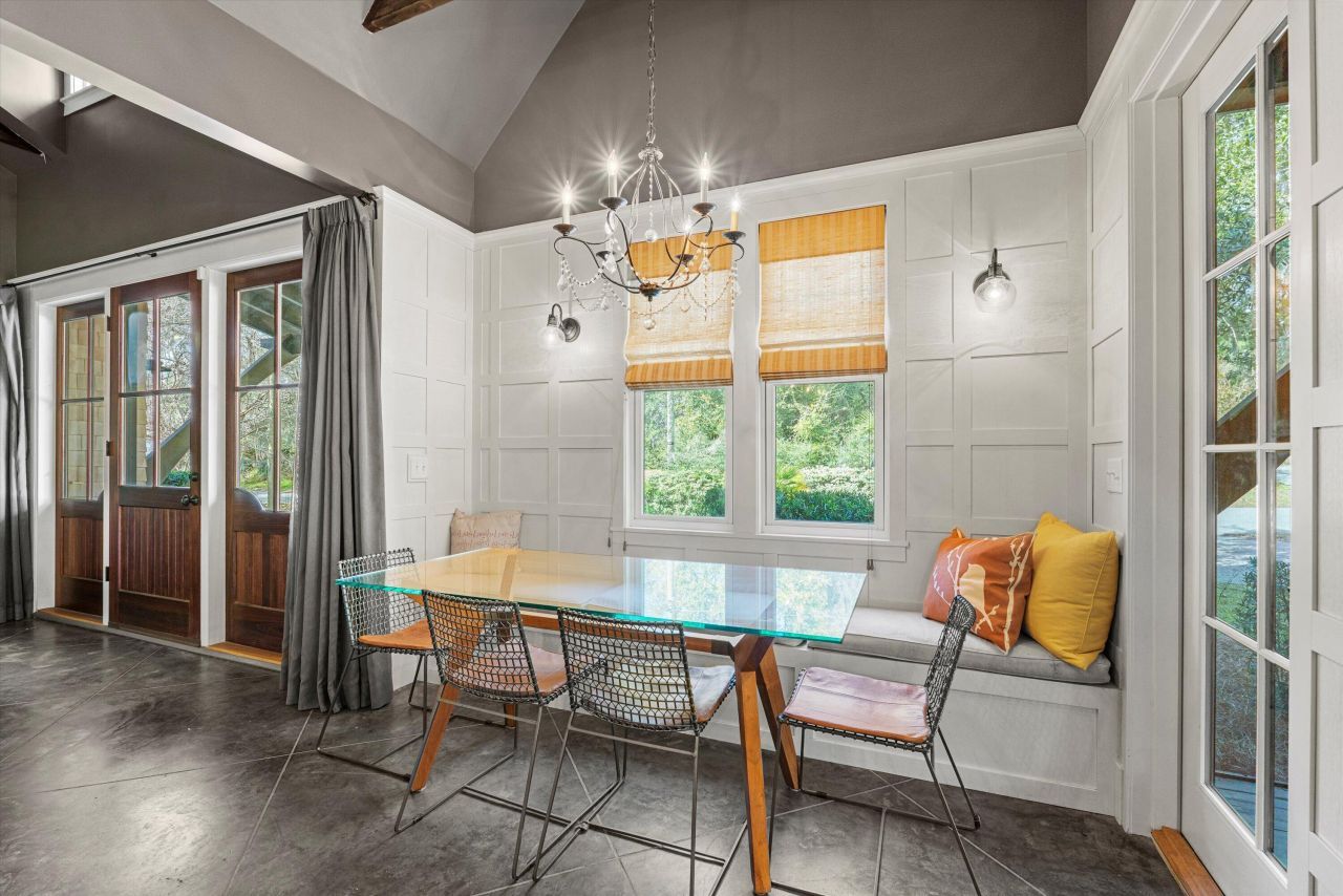 2302 Stuart Street Photo 14