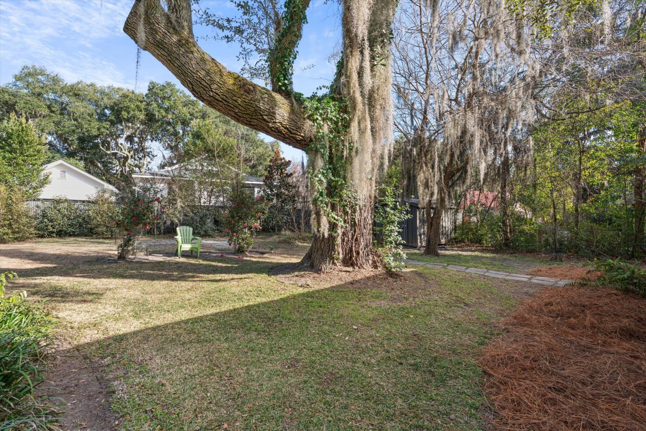 2302 Stuart Street Photo 37