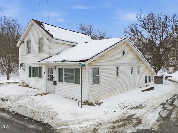 31 Carey Avenue, Hoosick Falls, NY 12090