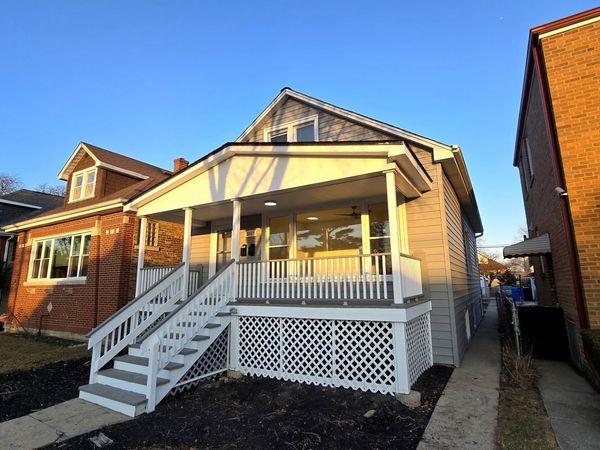 3047 N Newland Avenue, Chicago, IL 60634