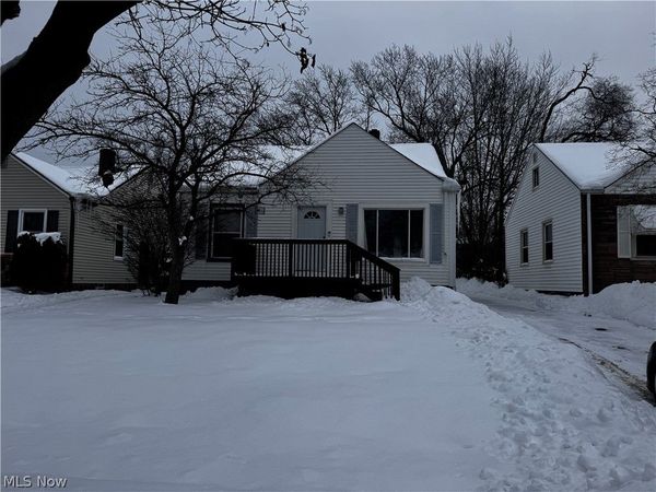 541 Helper Drive, Bedford, OH 44146