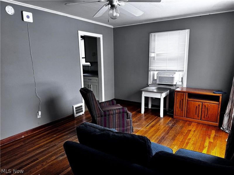 541 Helper Drive, Bedford, OH 44146 Photo 6