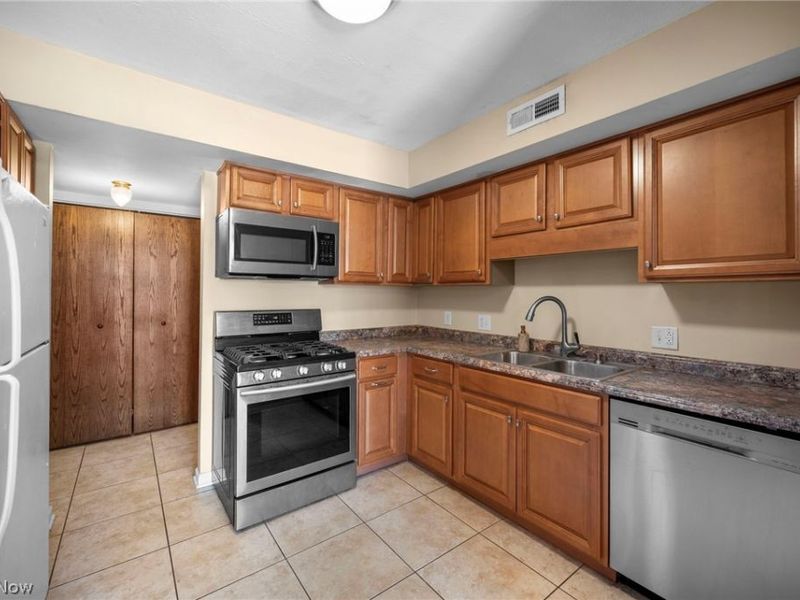 1105 Canyon View Road, Unit 604, Northfield, OH 44067 Photo 10