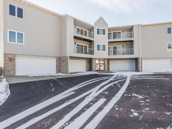 4609 S Oxbow Ave, Unit 303, Sioux Falls, SD 57106