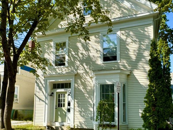 17 Grove Street, Rockland, ME 04841