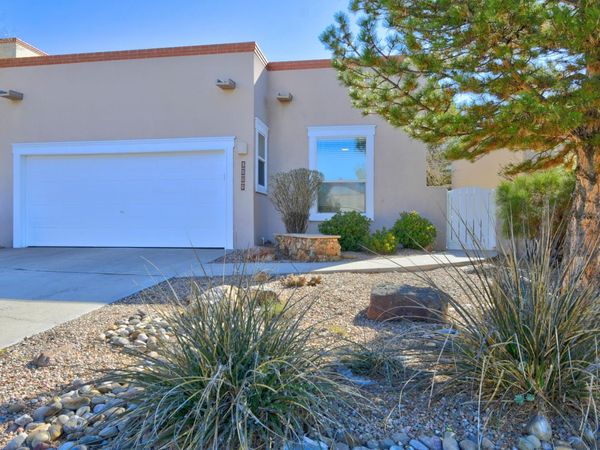 5800 Bosque Vista Drive NE, Albuquerque, NM 87111