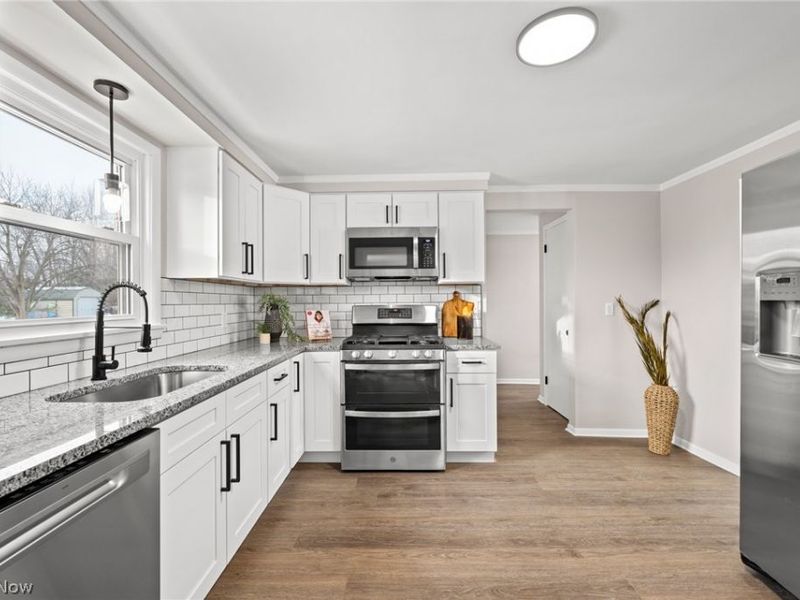 2353 Longlynn Street SW, Massillon, OH 44646 Photo 22