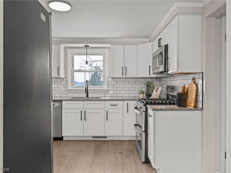 2353 Longlynn Street SW, Massillon, OH 44646 Photo 25