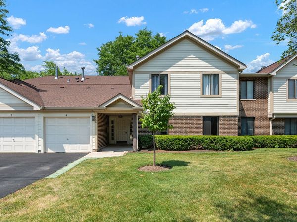 2308 N OLD HICKS Road, Unit 3, Palatine, IL 60074