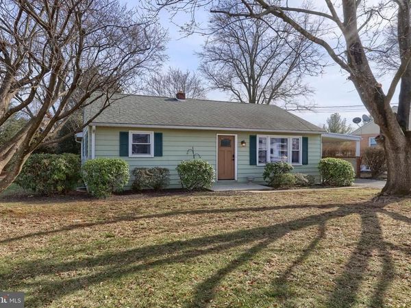 137 APPLE LANE, HERSHEY, PA 17033