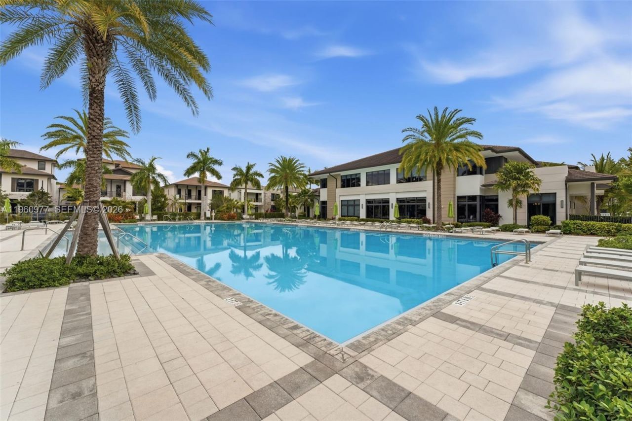 8301 NW 41st St, Unit B-407, Doral, FL 33166 Photo