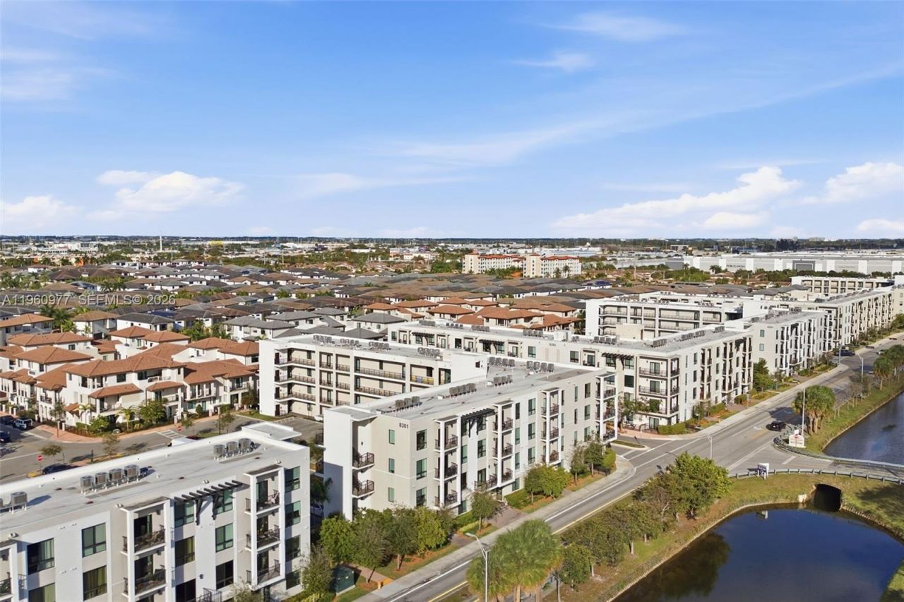 8301 NW 41st St, Unit B-407, Doral, FL 33166 Photo